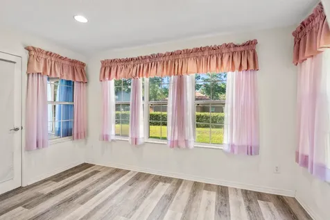 119 Lisa Lane Palatka FL 32177