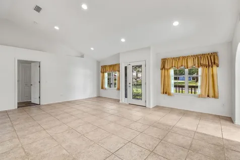 119 Lisa Lane Palatka FL 32177