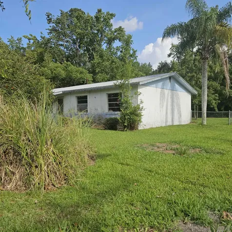 300 E Lattin Hastings FL 32145