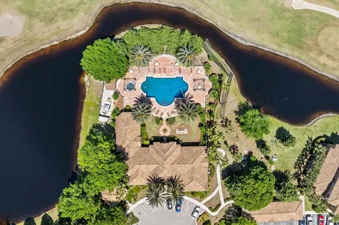 625 Fairway Drive Unit 201 St Augustine FL 32084