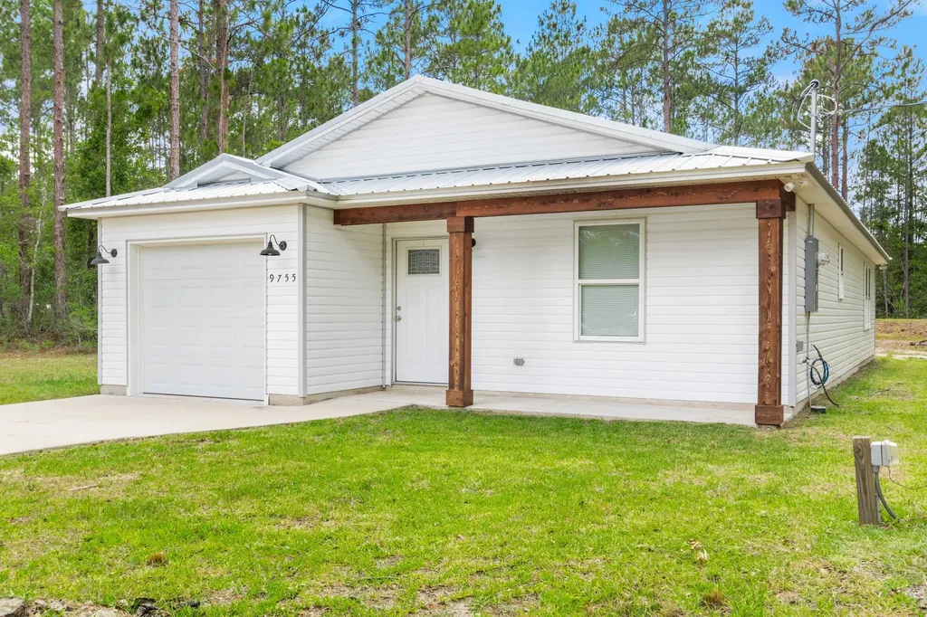 9755 Crotty Avenue Hastings FL 32145