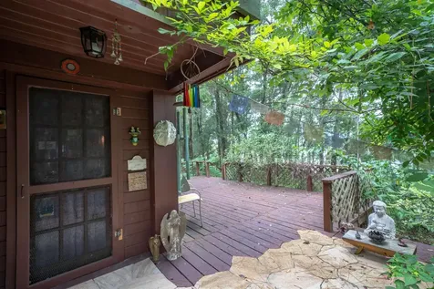 250 W West Lake Drive Hawthorne FL 32640