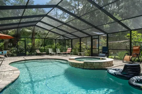 250 W West Lake Drive Hawthorne FL 32640