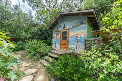 250 W West Lake Drive Hawthorne FL 32640