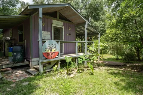 250 W West Lake Drive Hawthorne FL 32640