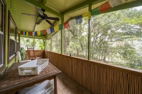 250 W West Lake Drive Hawthorne FL 32640