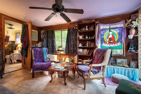 250 W West Lake Drive Hawthorne FL 32640