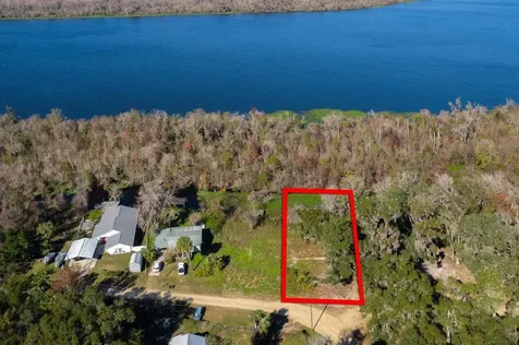 118 Ridgeline Avenue Satsuma FL 32189