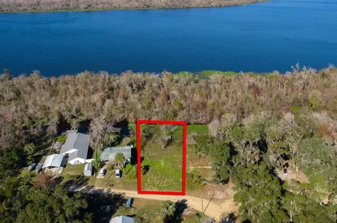 120 Ridgeline Avenue Satsuma FL 32189
