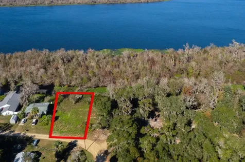 120 Ridgeline Avenue Satsuma FL 32189