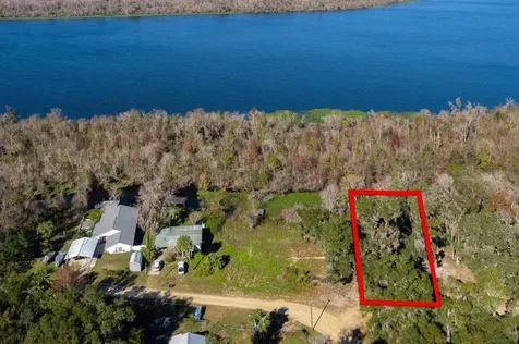 114 Ridgeline Avenue Satsuma FL 32189