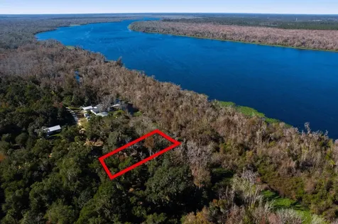 114 Ridgeline Avenue Satsuma FL 32189