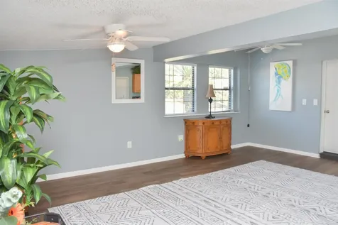 6140 Riviera Manor Drive Jacksonville FL 32216