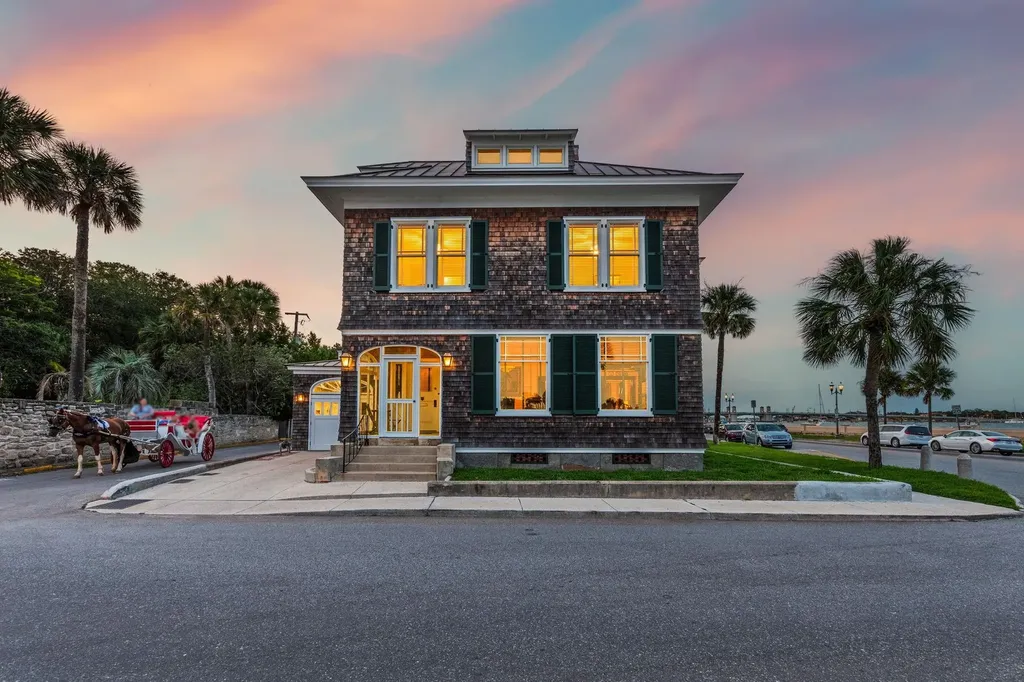 178 Avenida Menendez St Augustine FL 32084