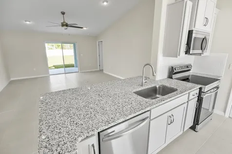 14 Poplar Drive Palm Coast FL 32164