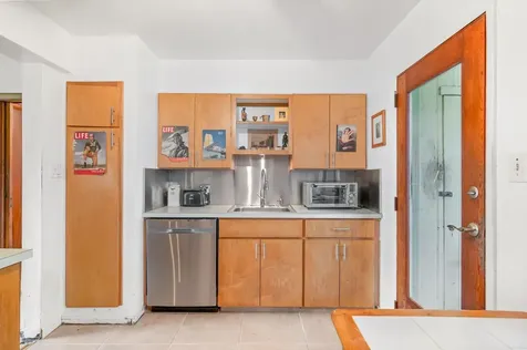 92 Coquina Avenue St Augustine FL 32080-4529