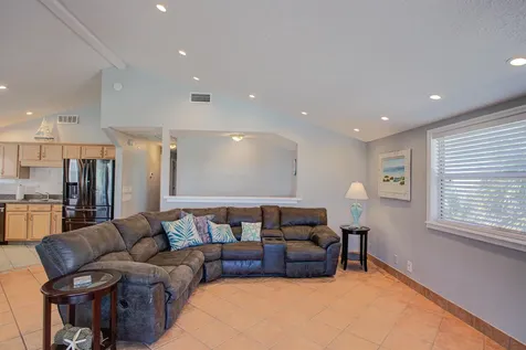 5025 Alta Vista Avenue St Augustine FL 32080