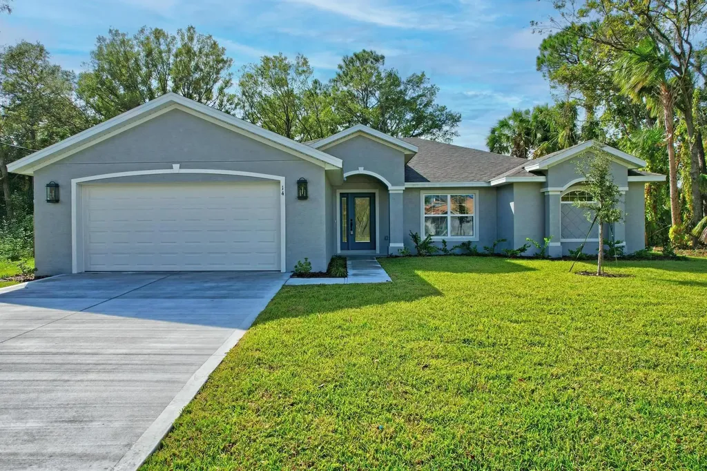 14 Princess Luise Lane Palm Coast FL 32164