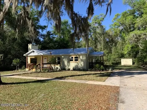 1316 S Palm Avenue Palatka FL 32177