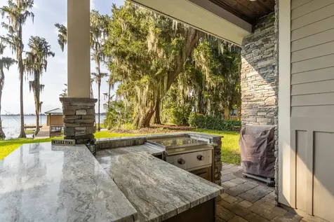 2453 SE 30th Street Melrose FL 32666