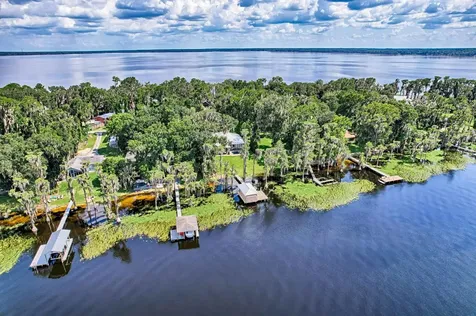 2453 SE 30th Street Melrose FL 32666