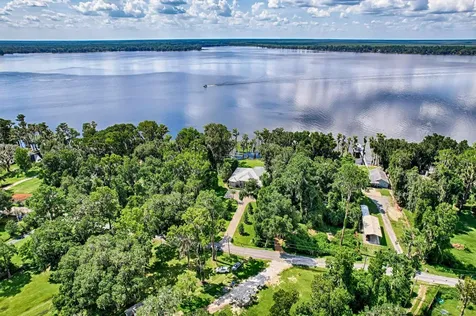 2453 SE 30th Street Melrose FL 32666