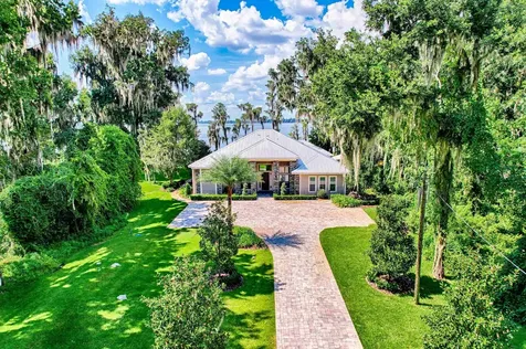 2453 SE 30th Street Melrose FL 32666