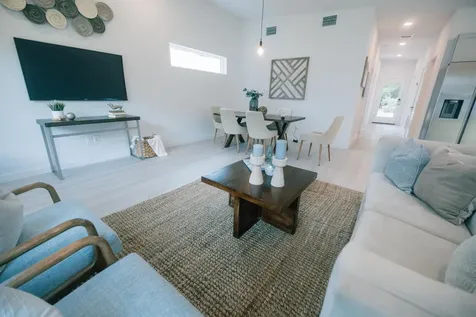 1045 S Whitney Street + Guest House St Augustine FL 32084