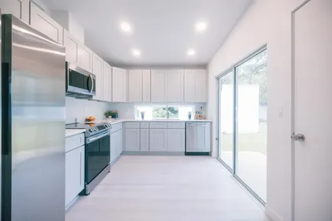 1045 S Whitney Street + Guest House St Augustine FL 32084