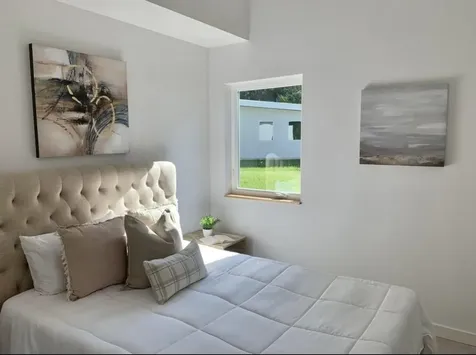 1045 S Whitney Street + Guest House St Augustine FL 32084