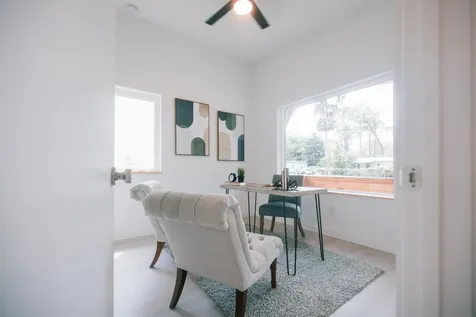 1045 S Whitney Street + Guest House St Augustine FL 32084