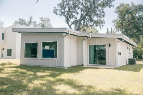 1045 S Whitney Street + Guest House St Augustine FL 32084