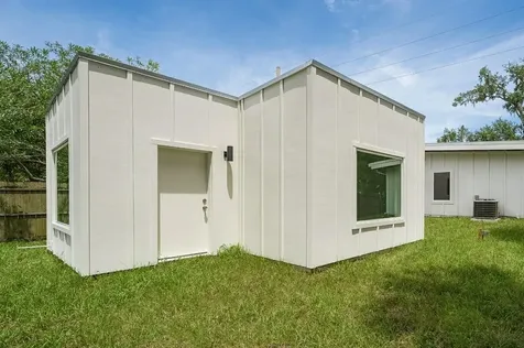 1045 S Whitney Street + Guest House St Augustine FL 32084