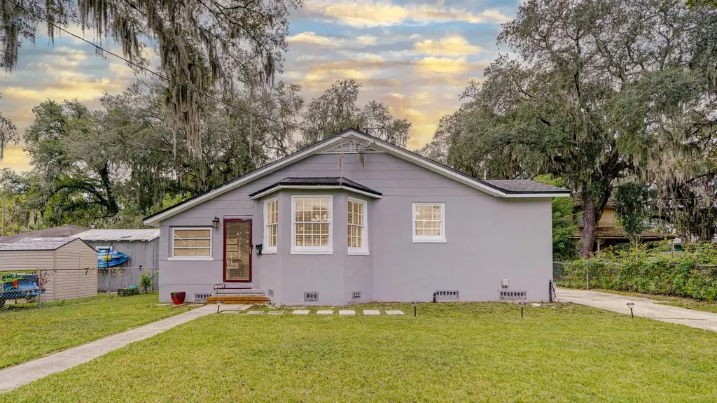 120 W 65th Street Jacksonville FL 32208