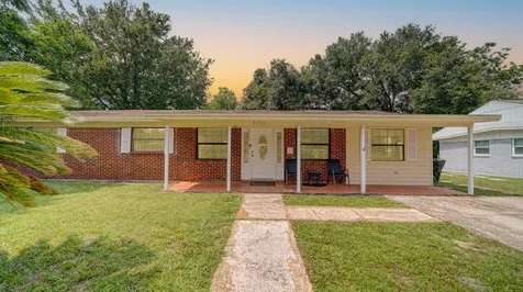 7713 Lauderdale Drive N Jacksonville FL 32277