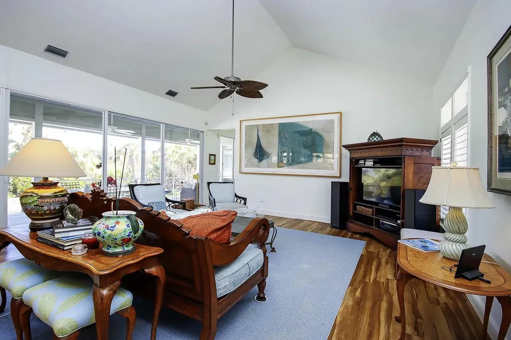 706 Gopher Walk Way Sanibel FL 33957