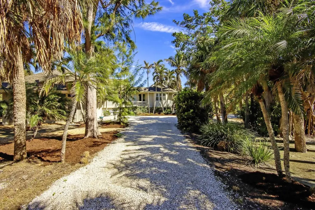 706 Gopher Walk Way Sanibel FL 33957