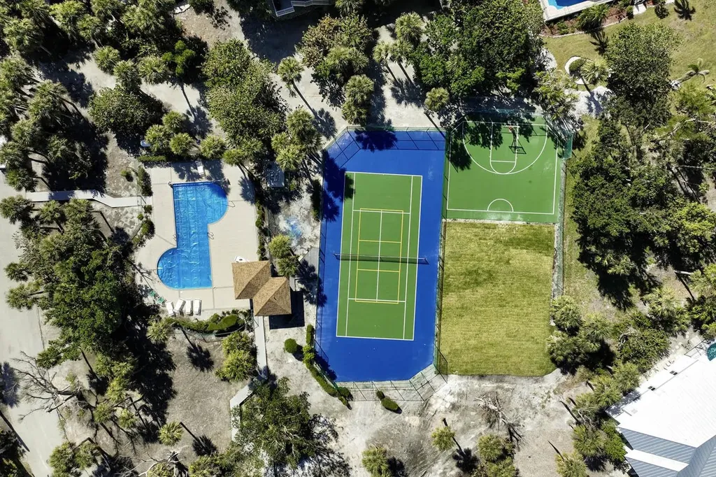 706 Gopher Walk Way Sanibel FL 33957