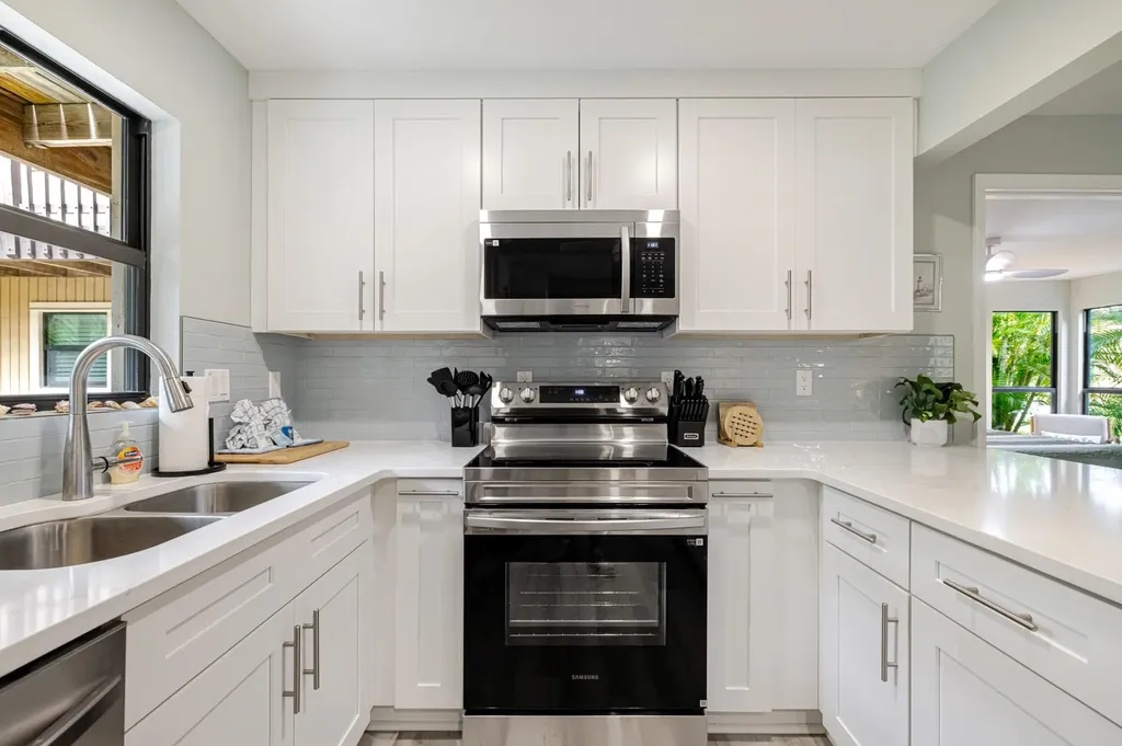 5117 Sea Bell Road Sanibel FL 33957