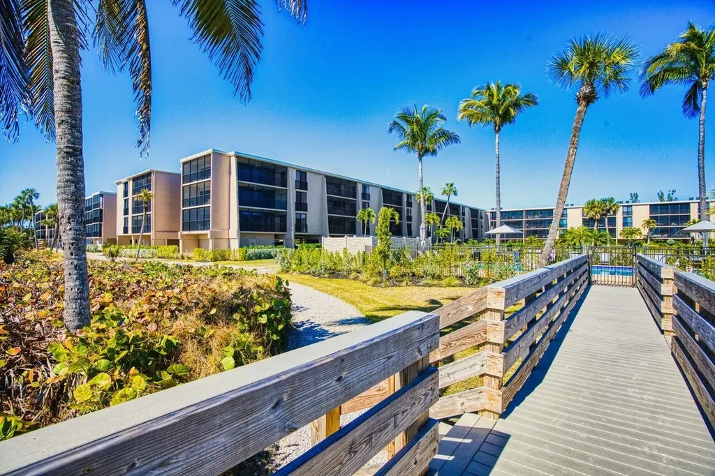 1401 Middle Gulf Drive Sanibel FL 33957