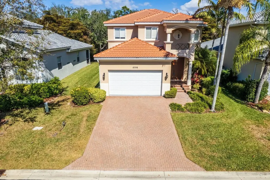 8306 Sumner Avenue Fort Myers FL 33908