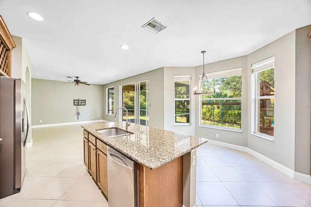 8306 Sumner Avenue Fort Myers FL 33908