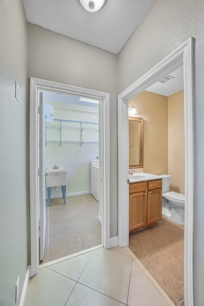 8306 Sumner Avenue Fort Myers FL 33908