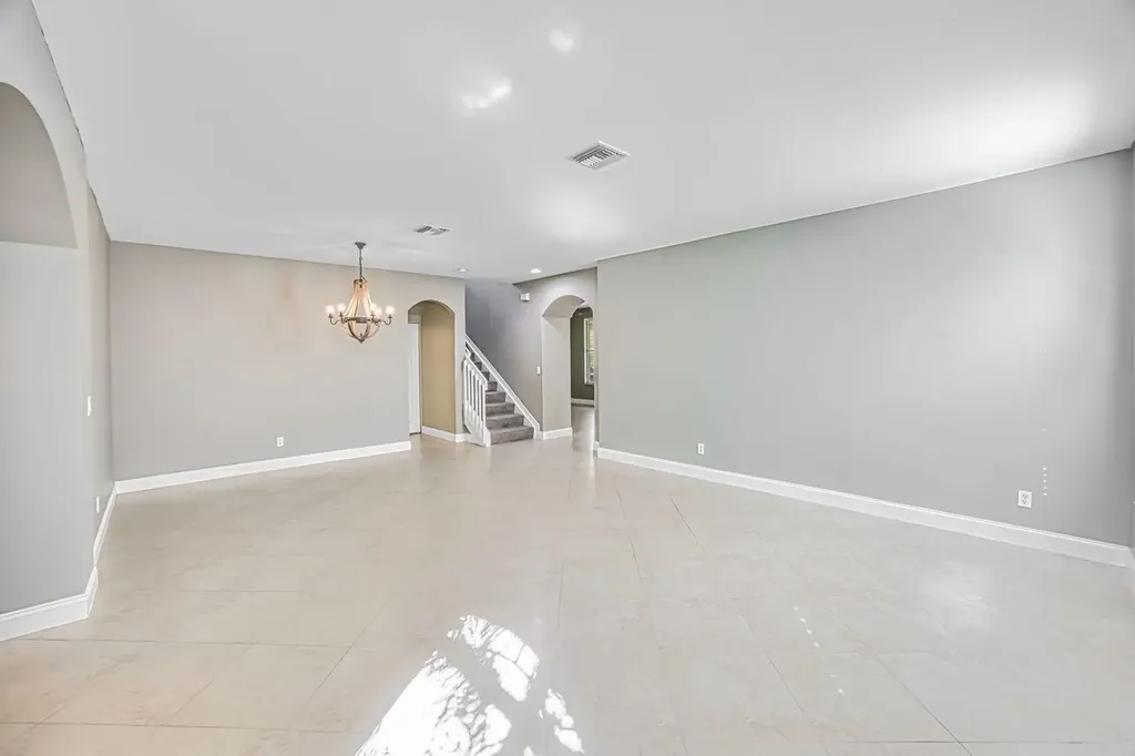 8306 Sumner Avenue Fort Myers FL 33908