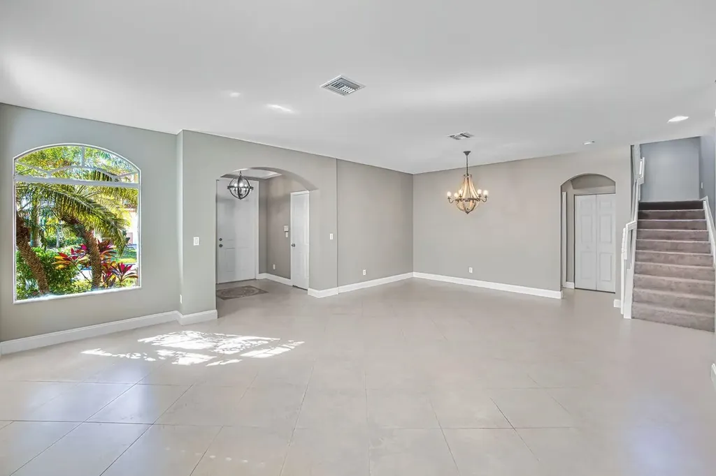 8306 Sumner Avenue Fort Myers FL 33908