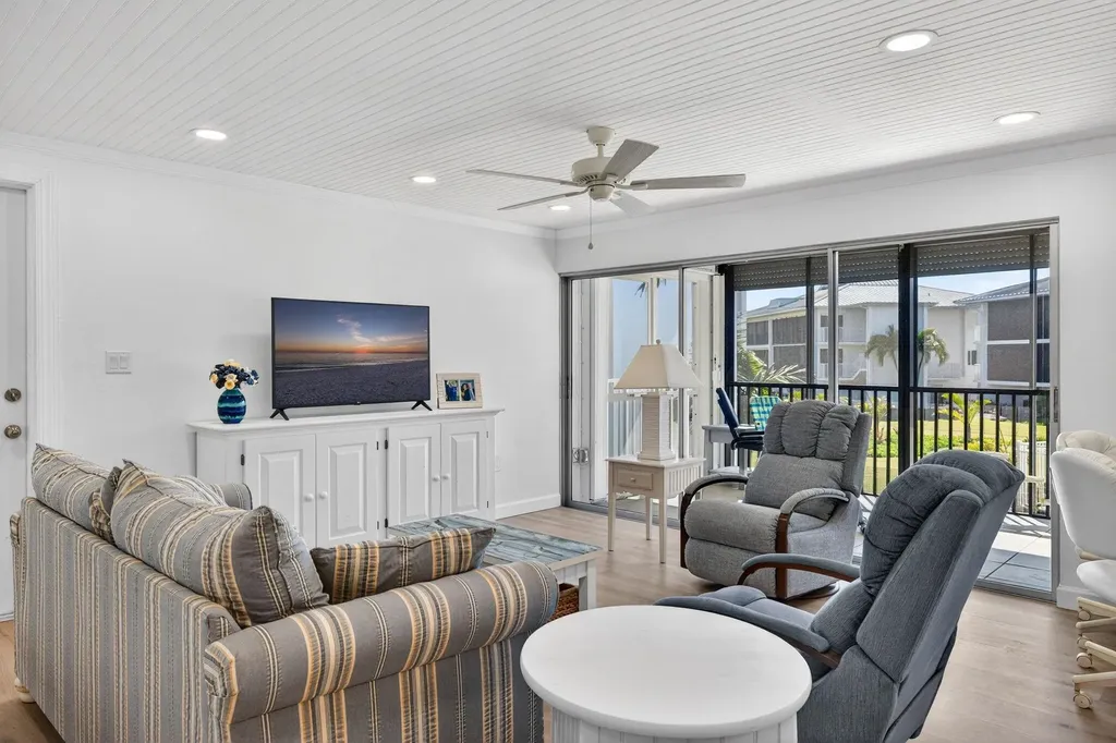 1341 Middle Gulf Drive Sanibel FL 33957