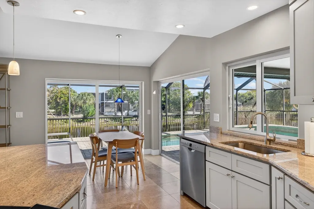 686 Emeril Court Sanibel FL 33957
