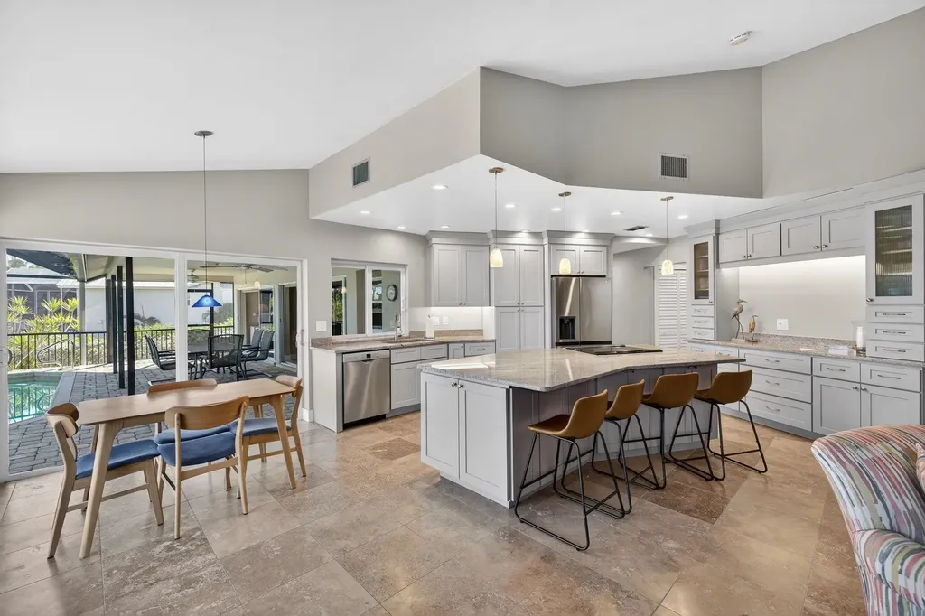 686 Emeril Court Sanibel FL 33957