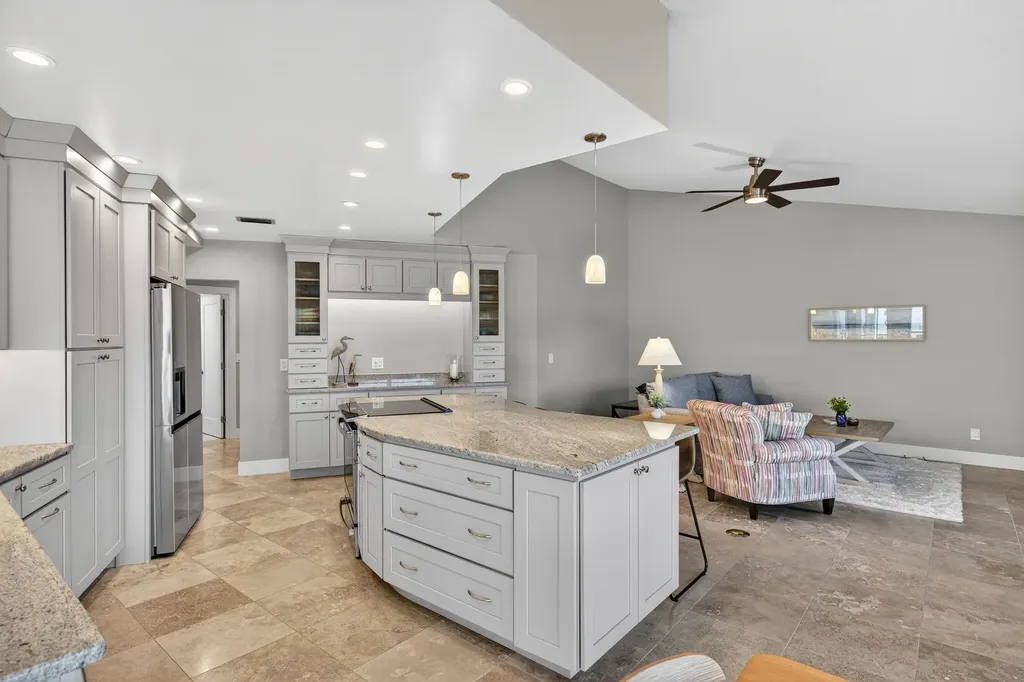 686 Emeril Court Sanibel FL 33957