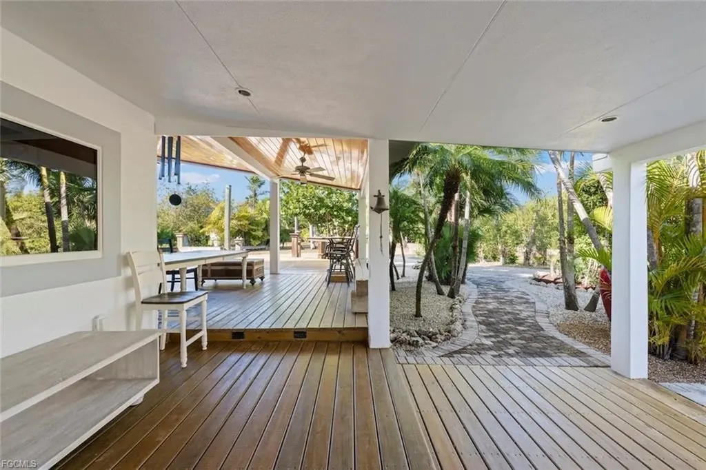 475 Whitehall Road Sanibel FL 33957